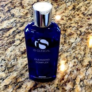 iS Clinical/Cleansing Complex